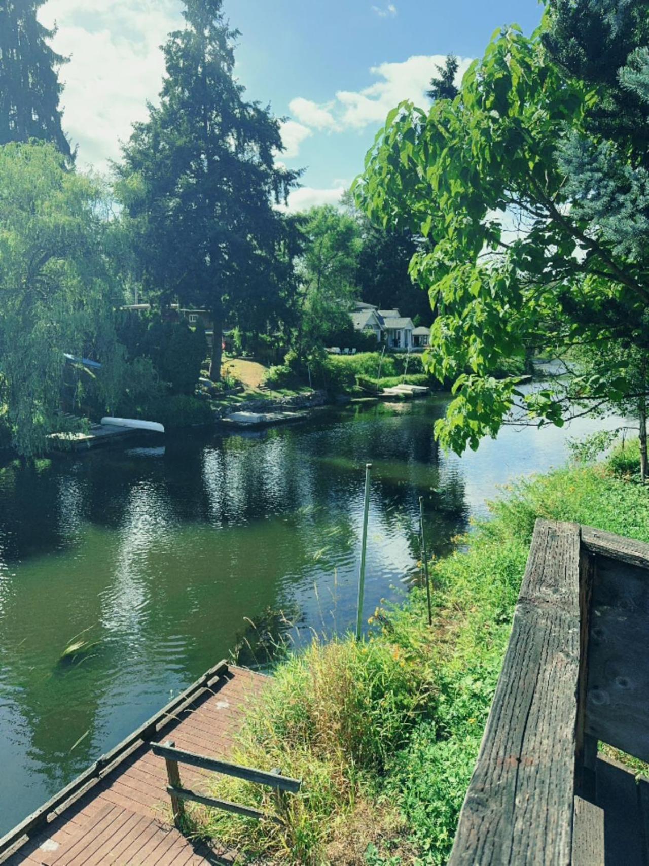 Bothell River House エクステリア 写真
