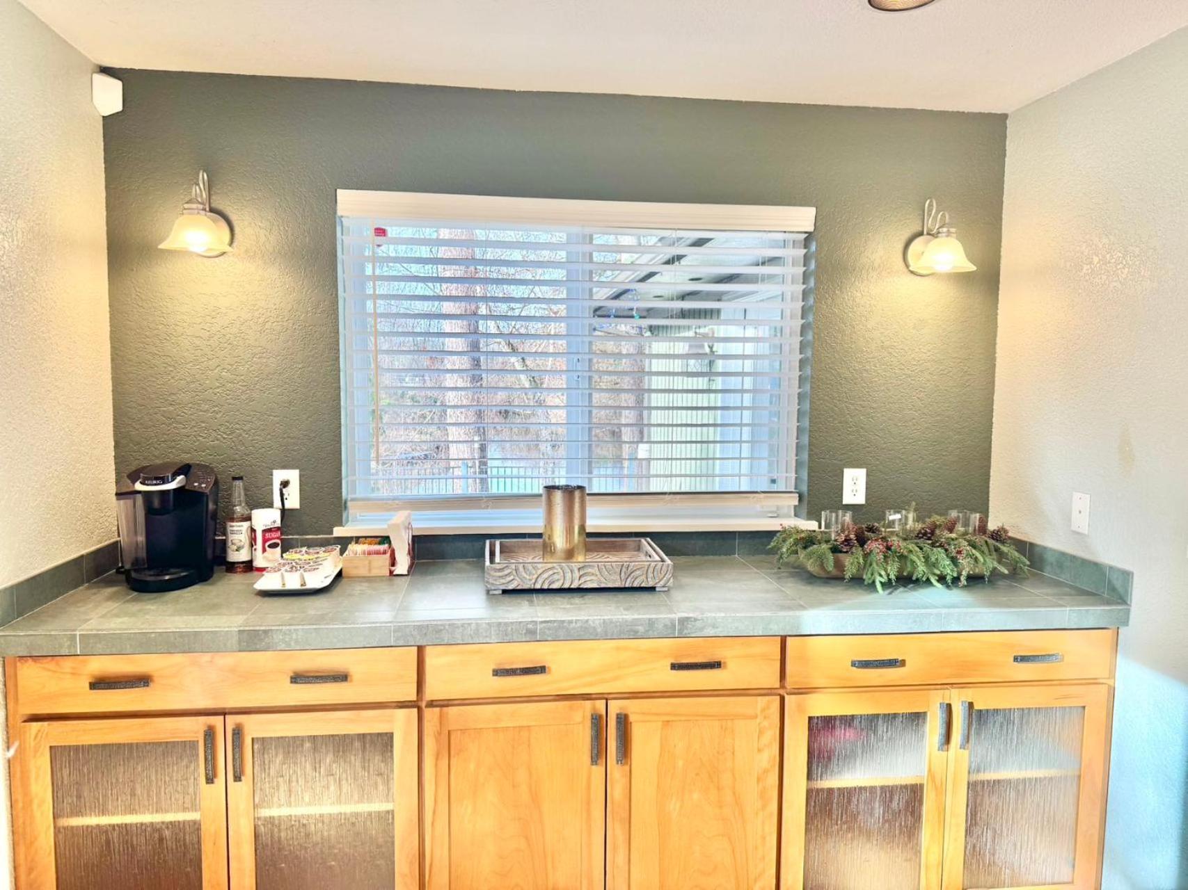 Bothell River House エクステリア 写真