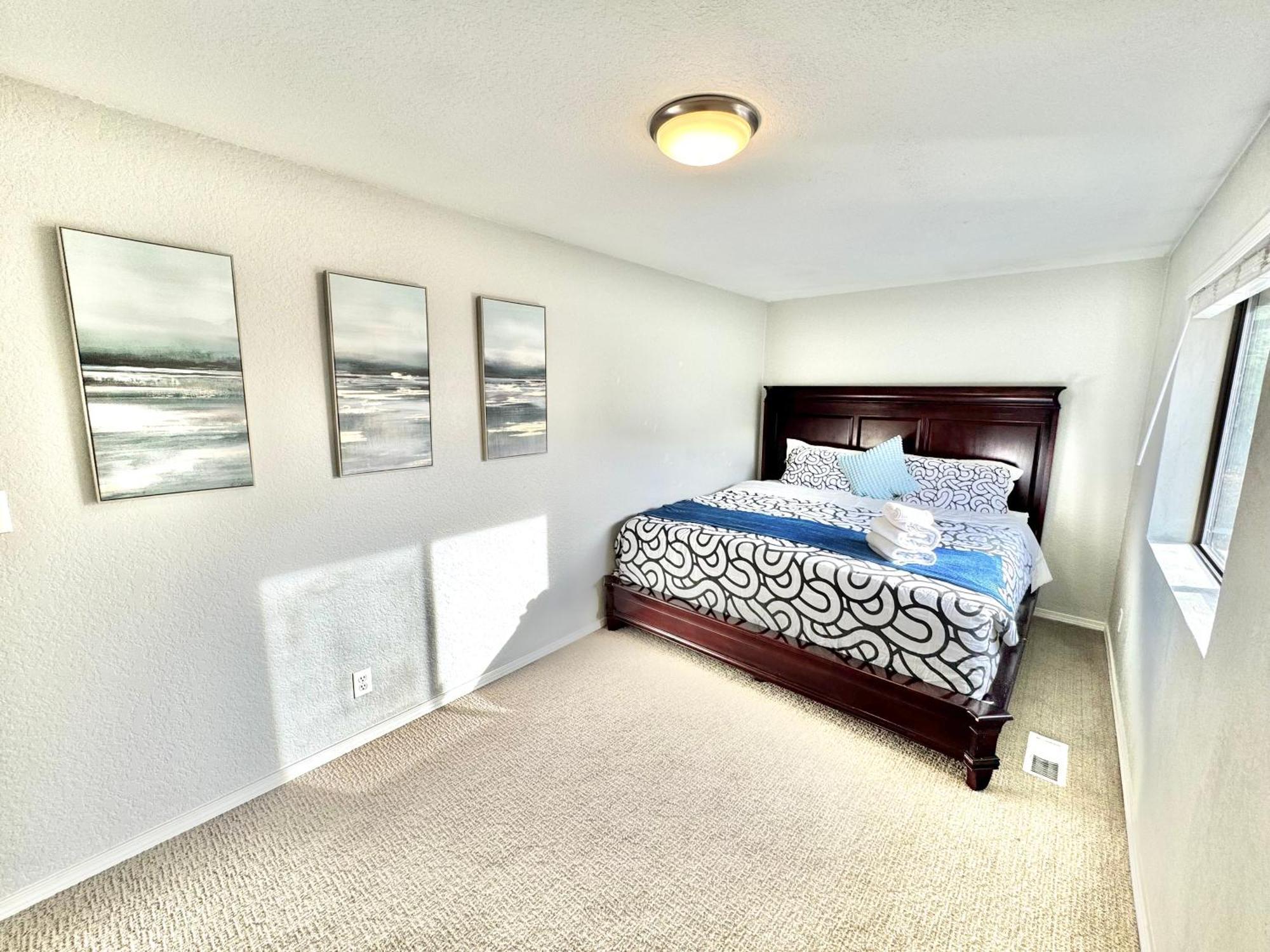 Bothell River House エクステリア 写真